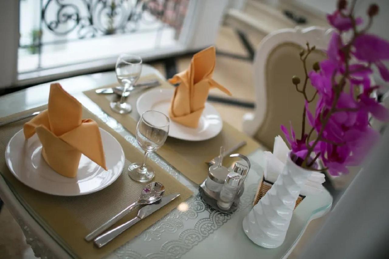 Cristina Boutique Hotel Hanoi Bagian luar foto